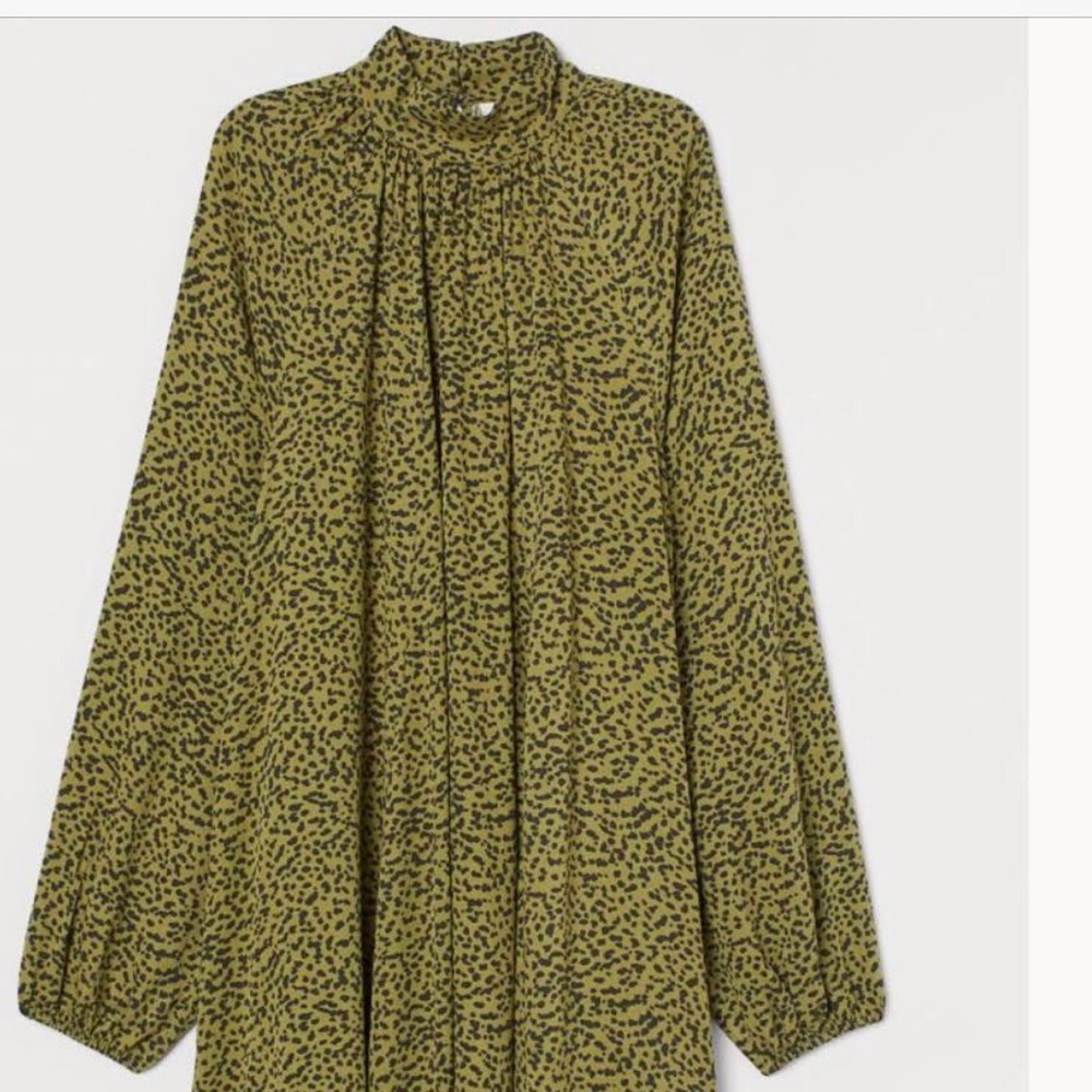 NWT/ H&M wide cut dress